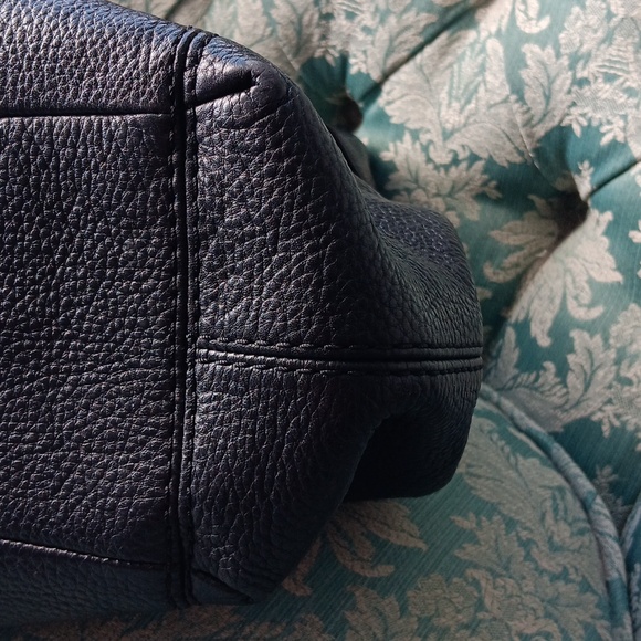 Gorgeous Coach Bag - Picture 7 of 10